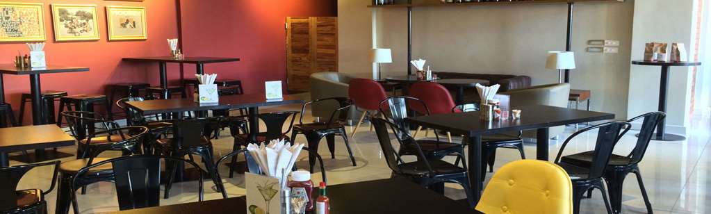 Tulip Inn Juba Restaurace fotografie